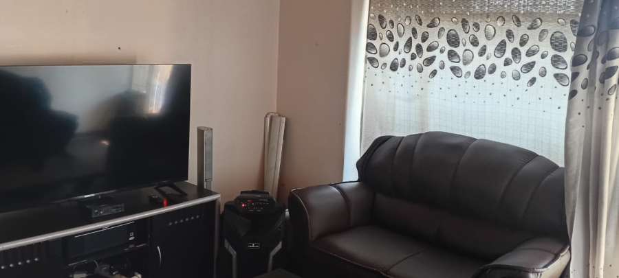 2 Bedroom Property for Sale in Sasolburg Ext 2 Free State